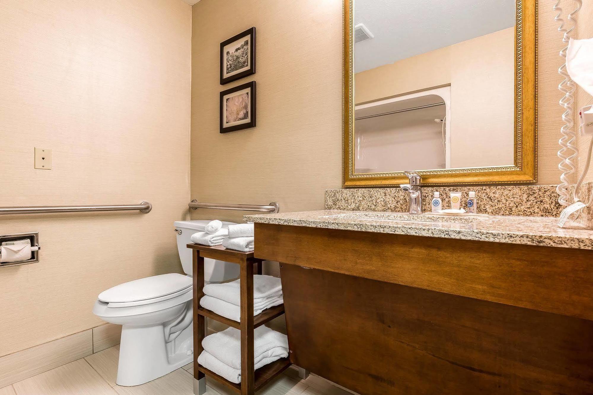 Comfort Inn & Suites Mishawaka-South Bend Eksteriør bilde